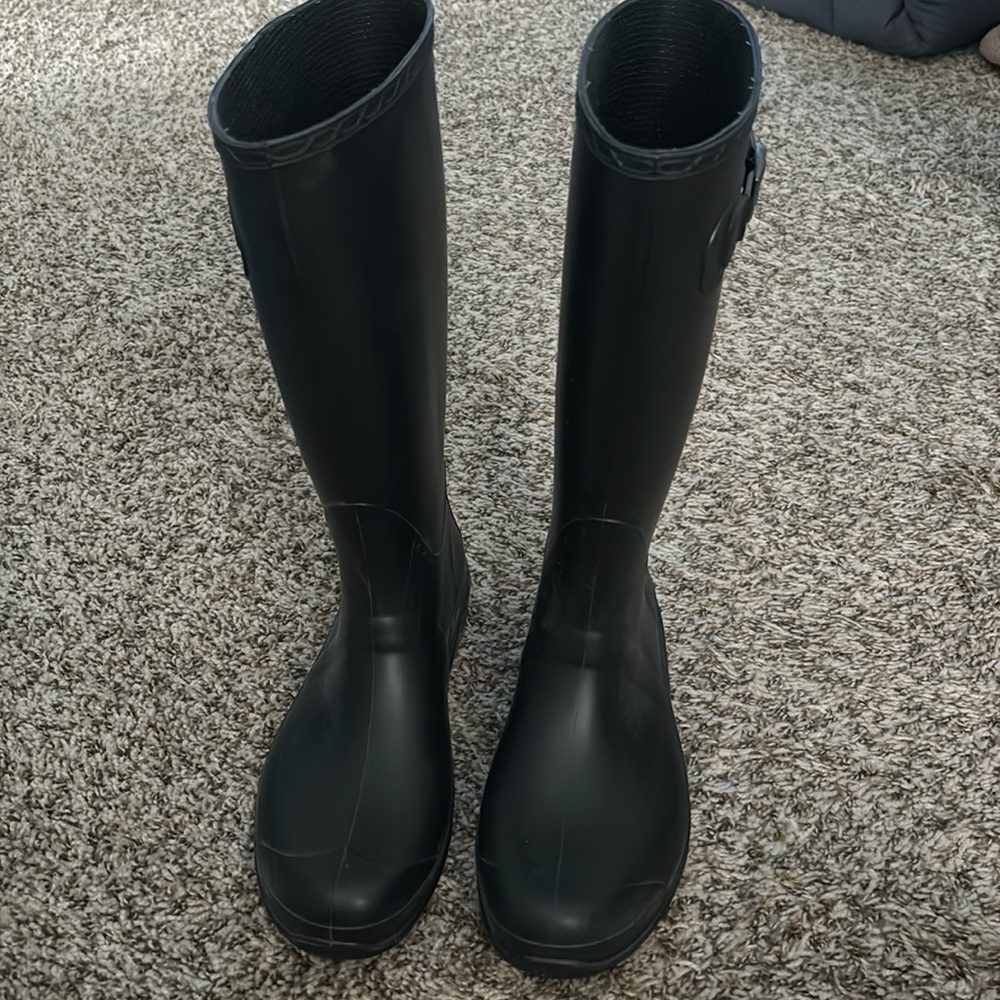 Knee high rain boots, size 10, worn 1x